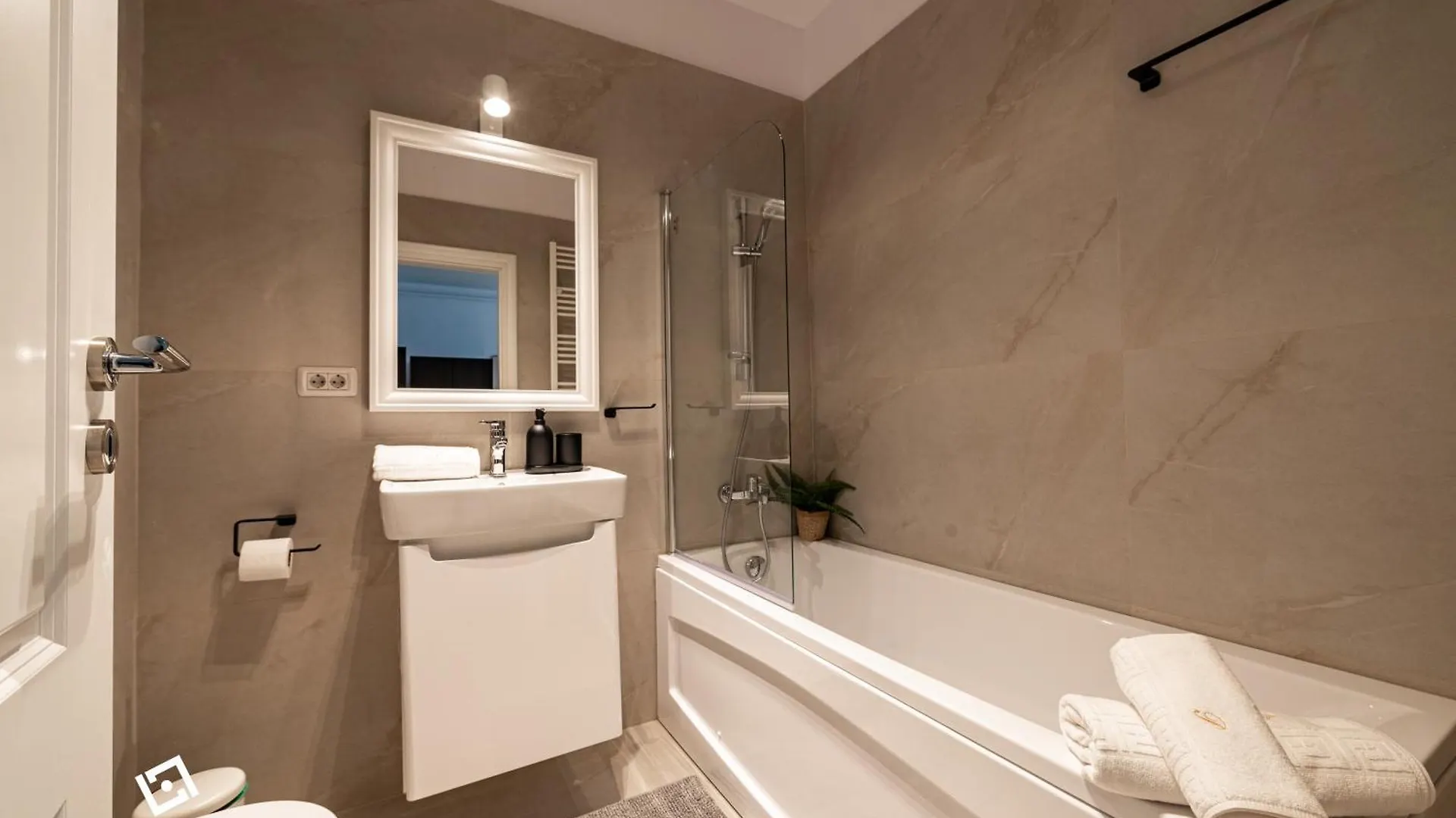 Xurban Apartments Elite Bucharest Romania